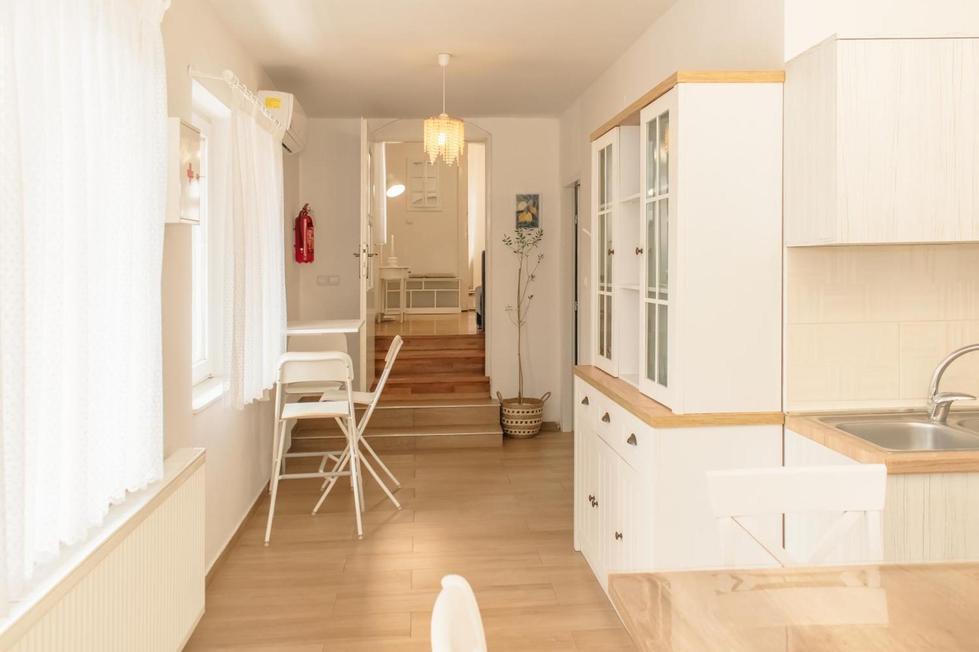 פוז'גה Goodlife Holiday House - Family & Friends מראה חיצוני תמונה